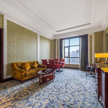 Wyndham Grand Plaza Royale Palace Chengdu Exterior foto