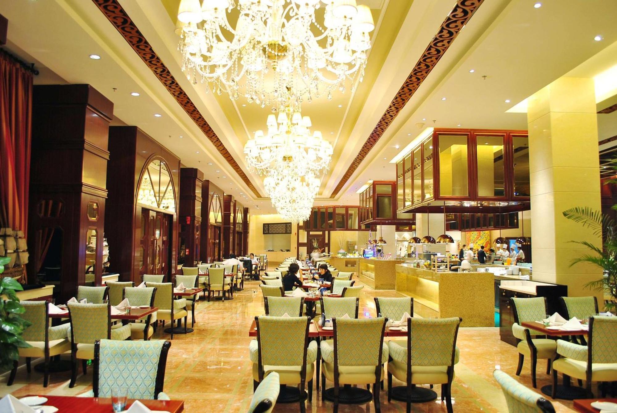 Wyndham Grand Plaza Royale Palace Chengdu Exterior foto