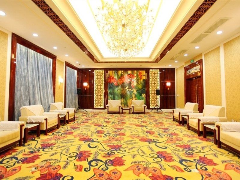Wyndham Grand Plaza Royale Palace Chengdu Exterior foto