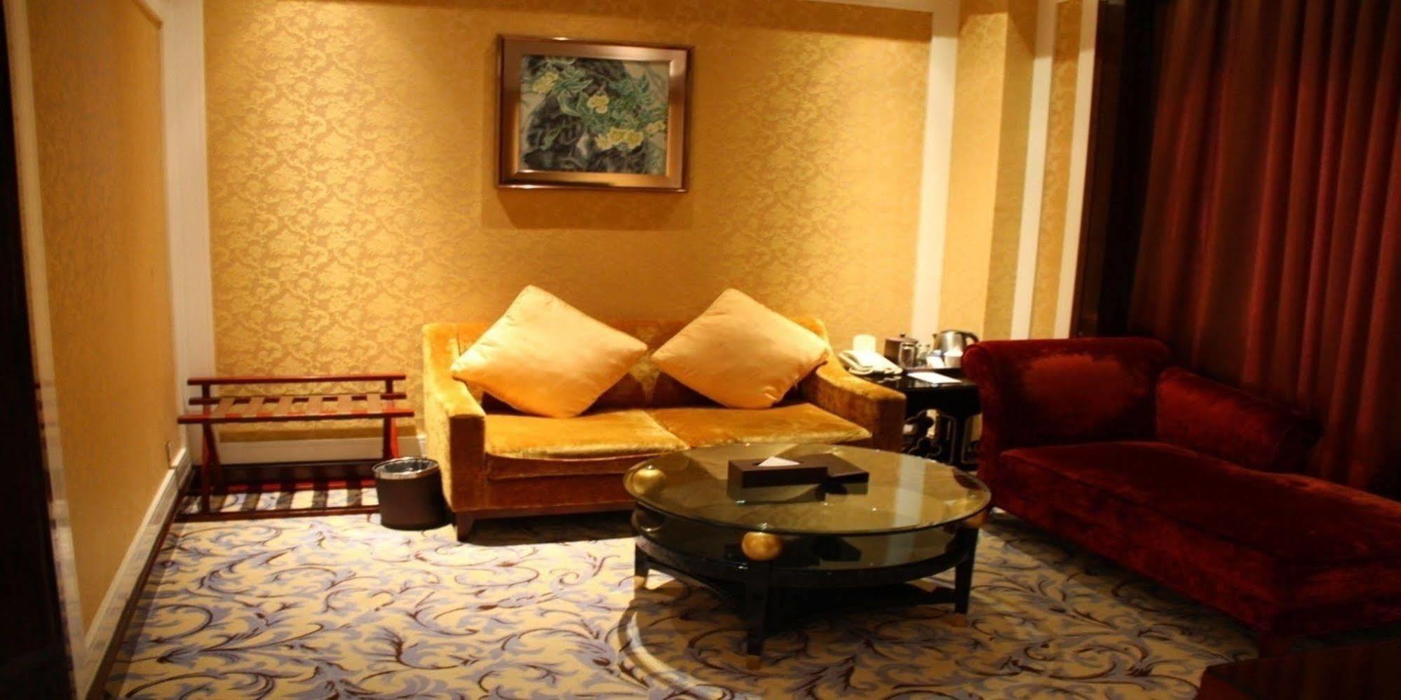 Wyndham Grand Plaza Royale Palace Chengdu Exterior foto
